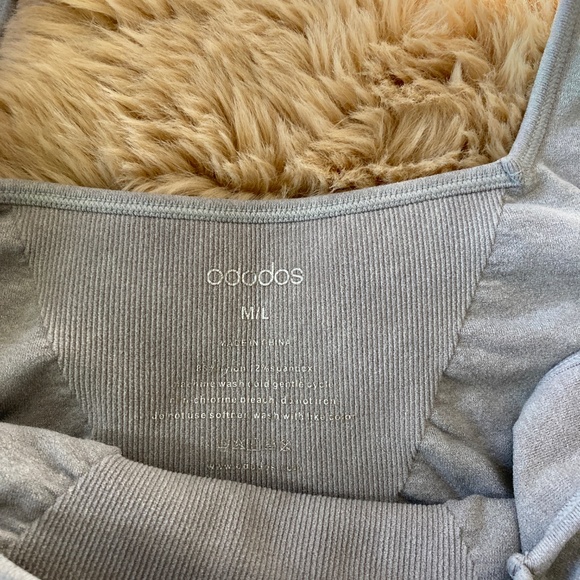 Ododos Sports Bra, M/L - Picture 2 of 4